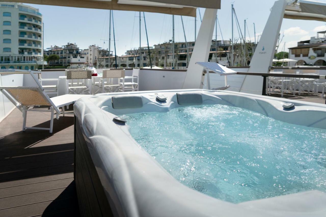 Portoverde Luxury Houseboat Misano Adriatico Buitenkant foto