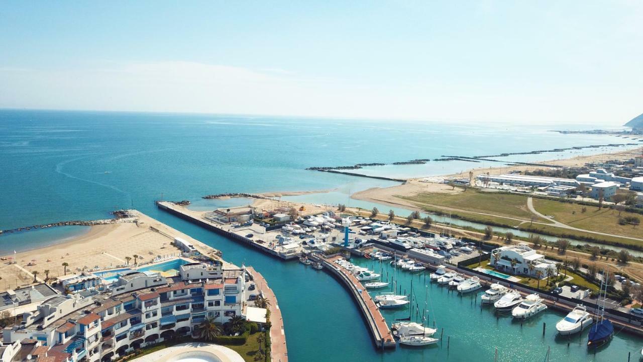 Portoverde Luxury Houseboat Misano Adriatico Buitenkant foto