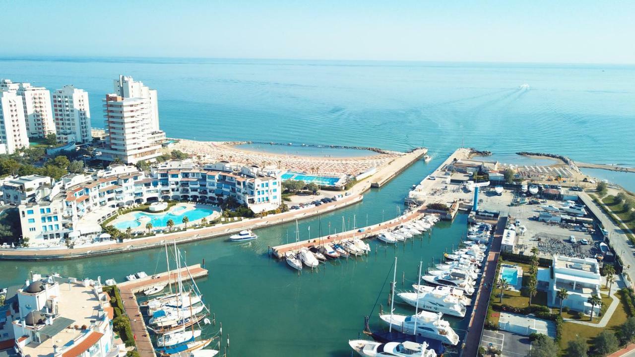 Portoverde Luxury Houseboat Misano Adriatico Buitenkant foto